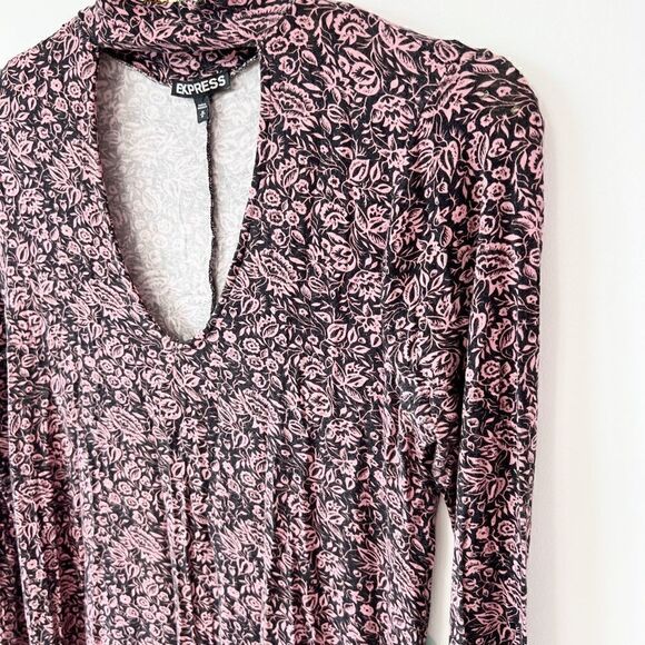 Express Dress  - Picture 3 of 3